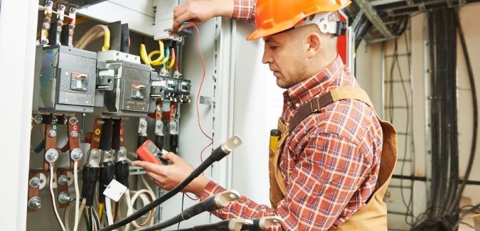 Why Choosing Professional Electrical Services in Palos Hills, IL Is Essential for Safety and Efficiency