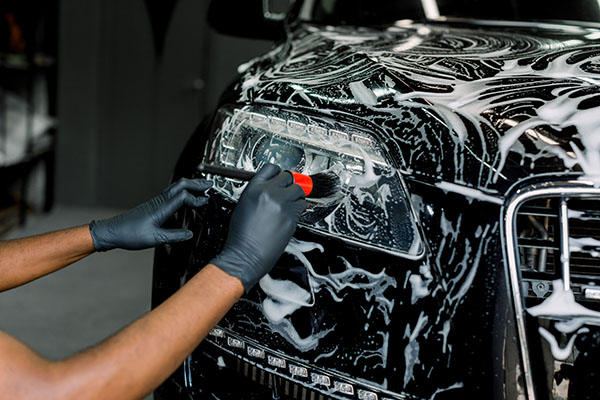 Why Professional Auto Detailing in Oklahoma Keeps Your Vehicle Looking New Longer